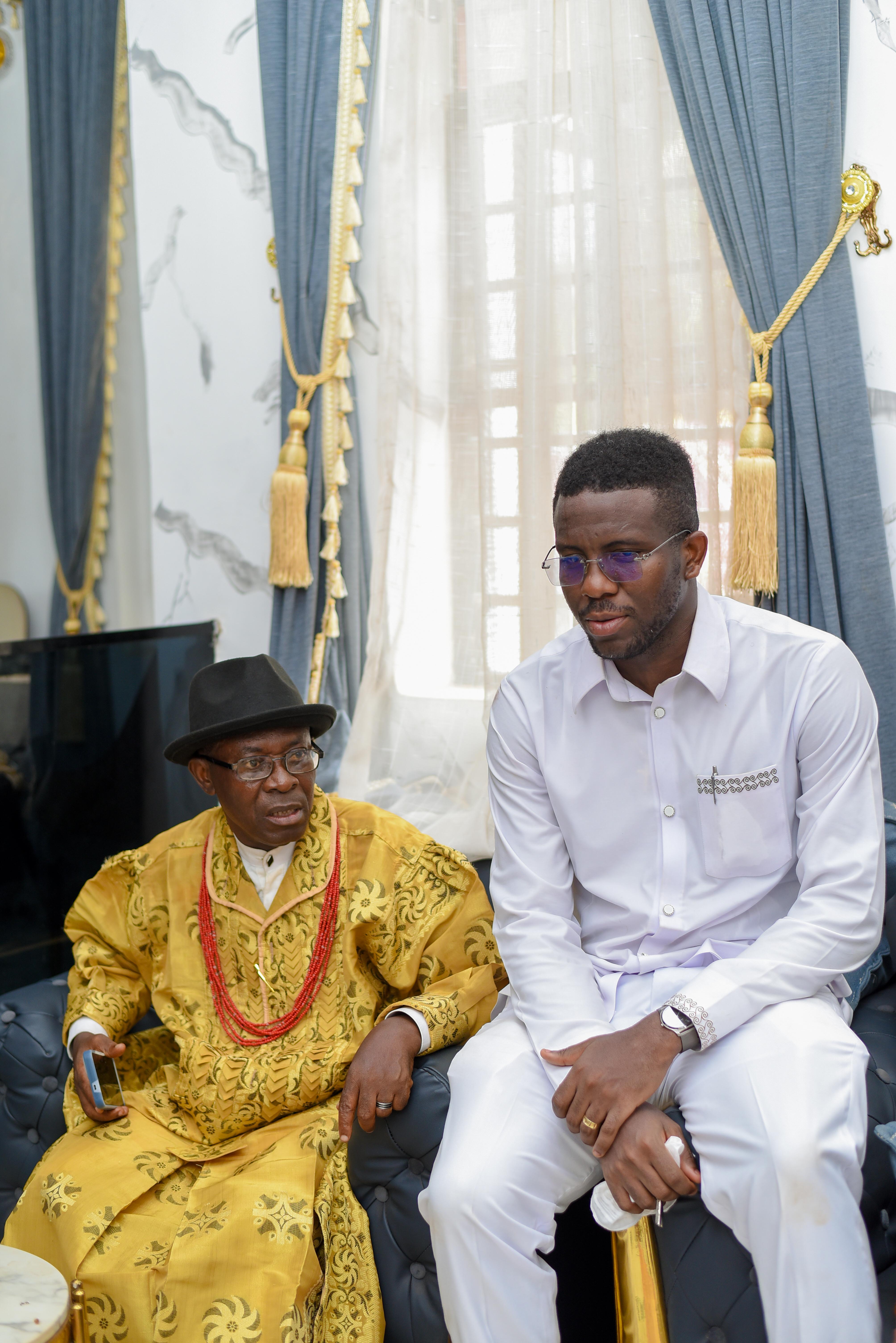 Family gathering in memory of Bonaventure Obani
